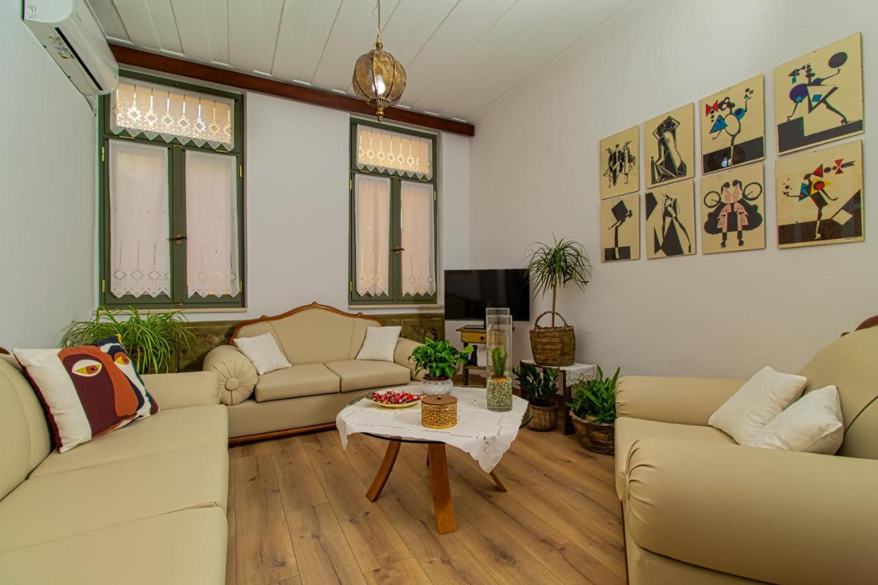 Antonia Traditional Estate Leilighet